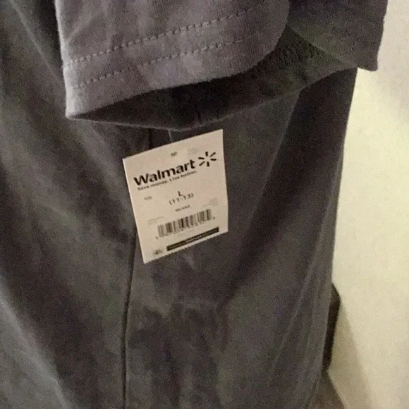 NWT Graphic Tee Shirt with Bold Text (I HAVE NO IDEA WHAT I AM DOING) Size L - Picture 6 of 8